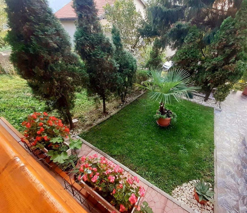 Obiteljski Apartman Borovi Visoko Exterior photo