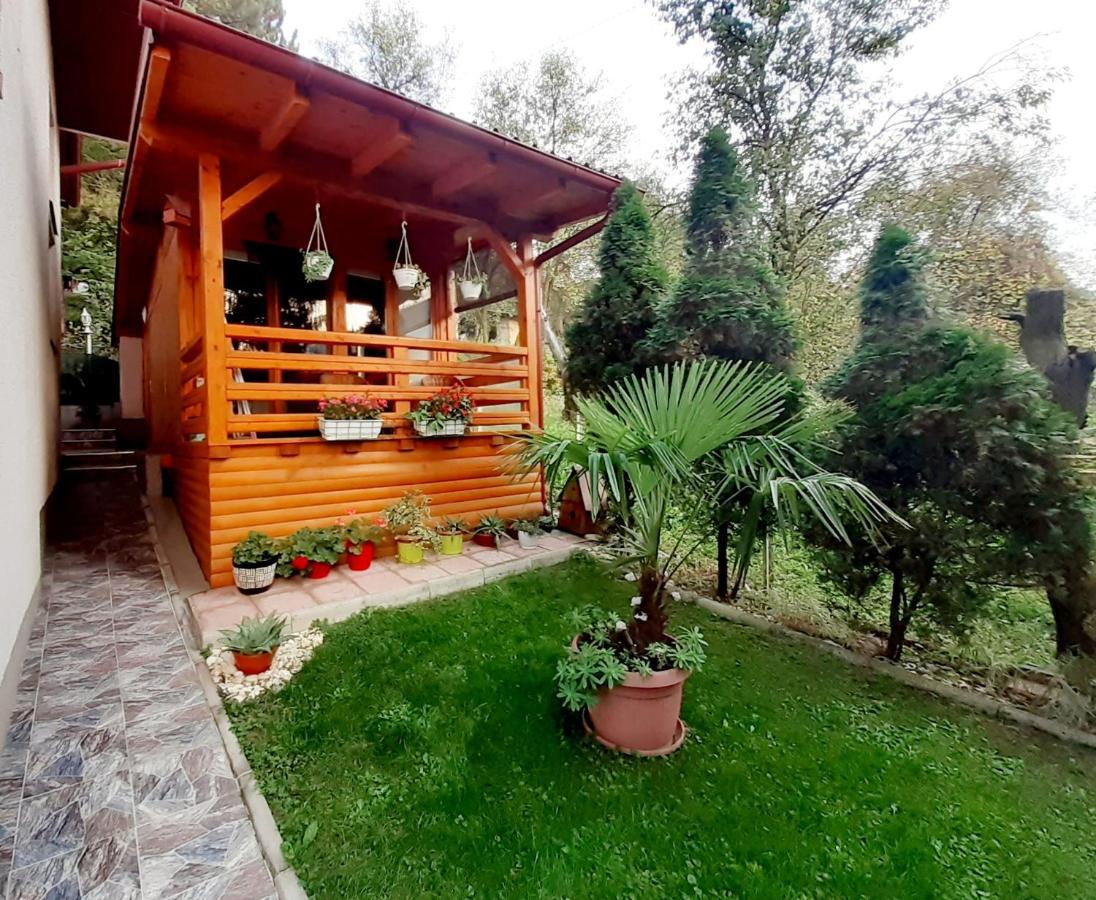 Obiteljski Apartman Borovi Visoko Exterior photo